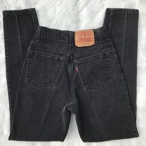 Vintage 512 Levi’s Mom Jeans